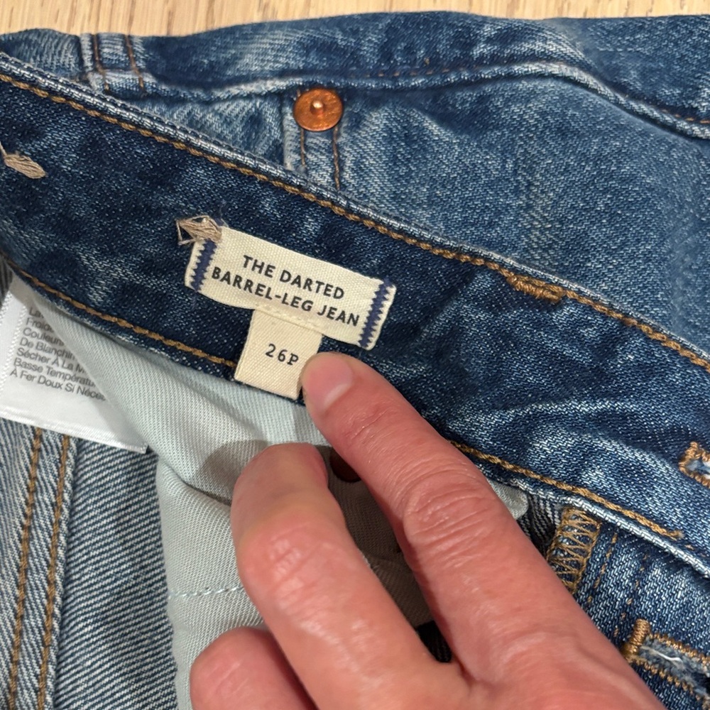 Madewell Darted Barrel Leg Jeans 26P - Picture 2 of 4